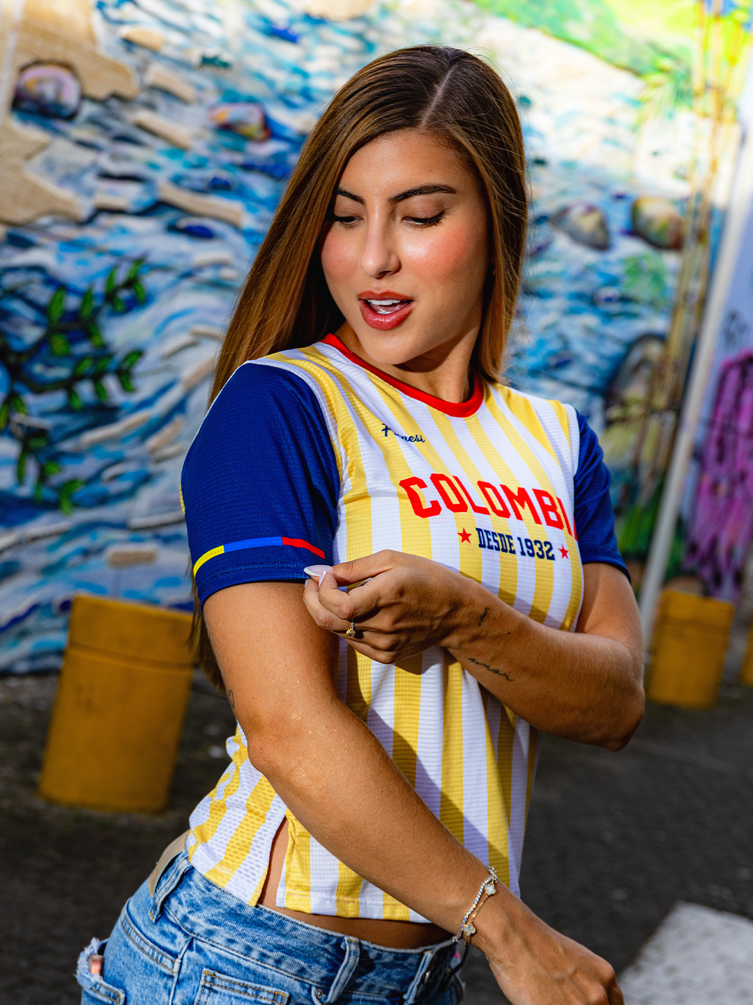 CAMISETA CORTA COL RETRO