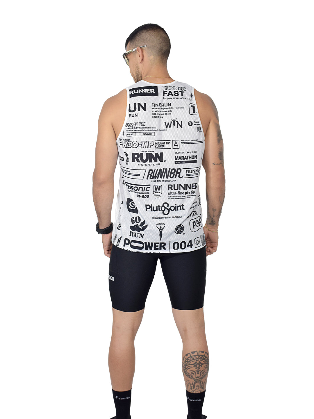 Ref. BLACK LETTERS  Esqueleto Running