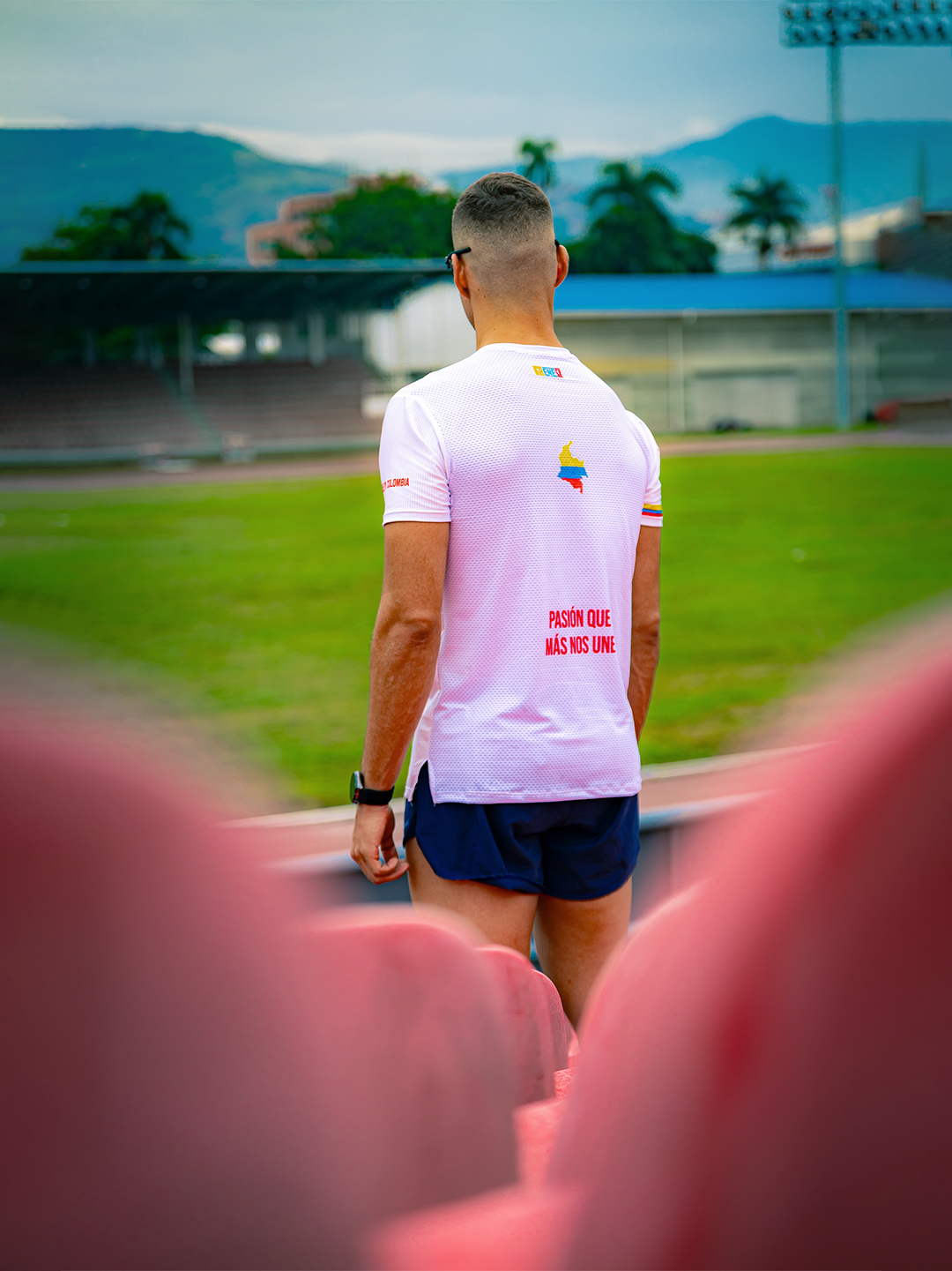CAMISETA RUNNING COL BASIC BLANCA